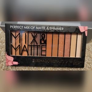 Mix & Matte Palette